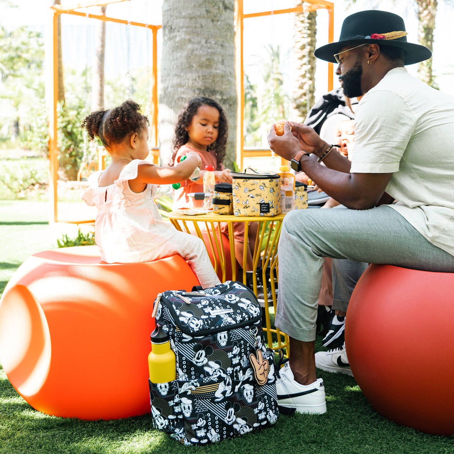 METHOD BACKPACK - DISNEY MICKEY & FRIENDS GOOD TIMES