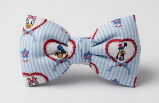 A Disney 4th Bamboo Large Bow on Clip