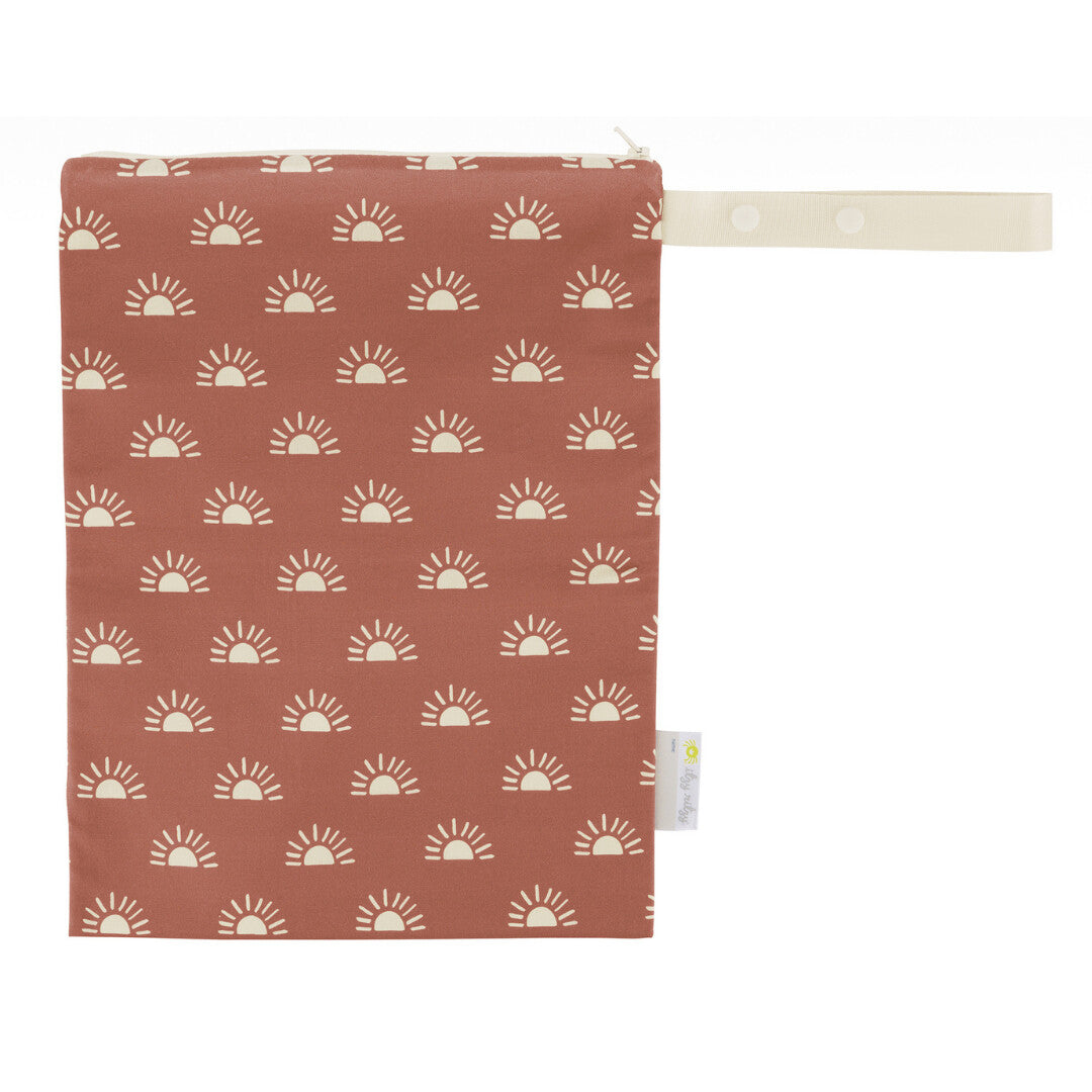 Travel Happens™ Terracotta Sunrise Medium Wet Bag - Itzy Ritzy