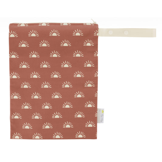 Travel Happens™ Terracotta Sunrise Medium Wet Bag - Itzy Ritzy